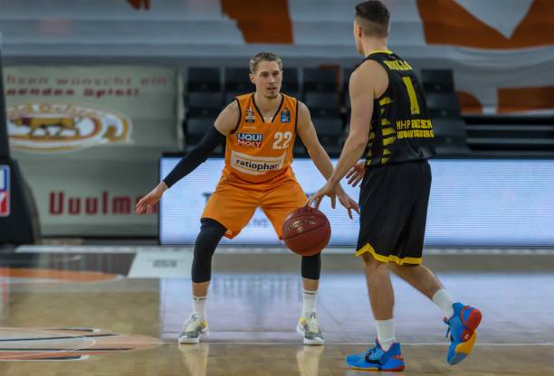 曼联始终在 曼联始终在