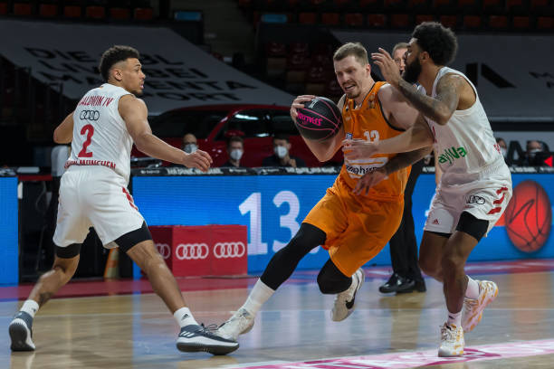 的比赛让所 的比赛让所